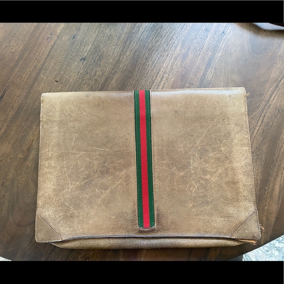 SOLD 1970s Vintage Gucci Portfolio Clutch Purse - Picture 6 of 14